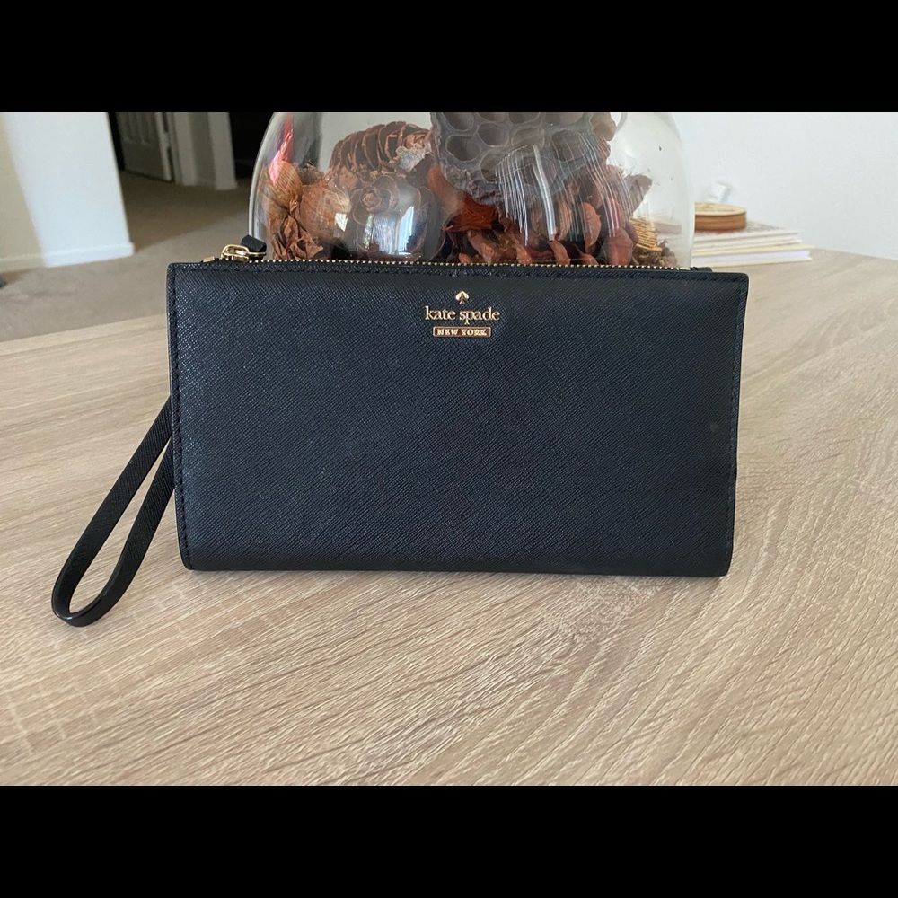 Black Kate Spade wallet